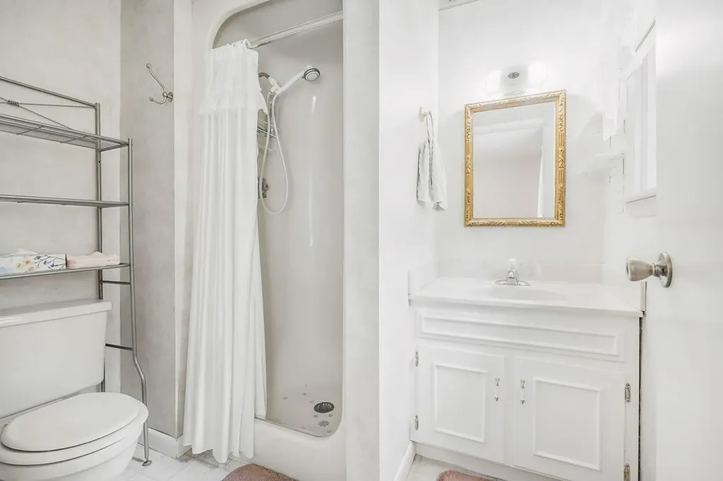 5036 Pendergrass Road Byrdstown TN 38549