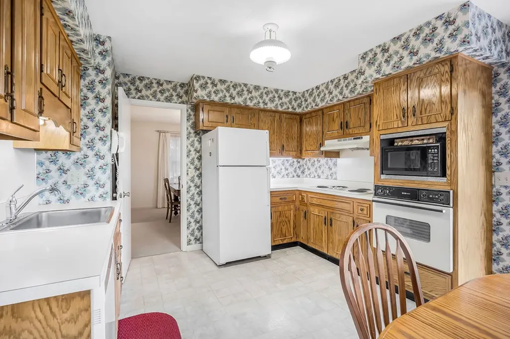 5036 Pendergrass Road Byrdstown TN 38549