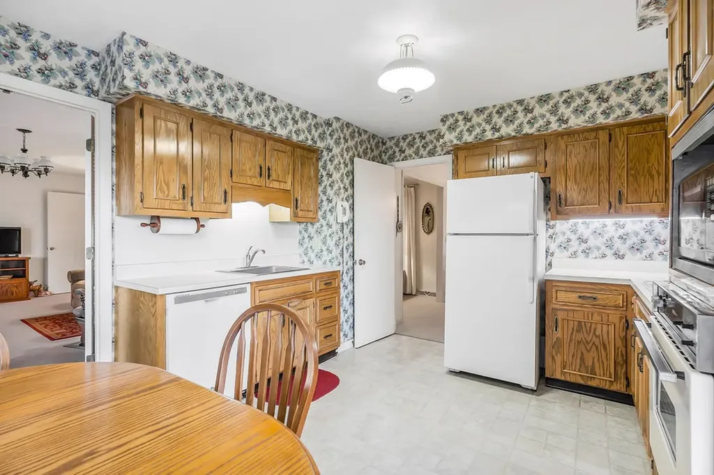 5036 Pendergrass Road Byrdstown TN 38549