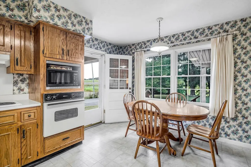 5036 Pendergrass Road Byrdstown TN 38549