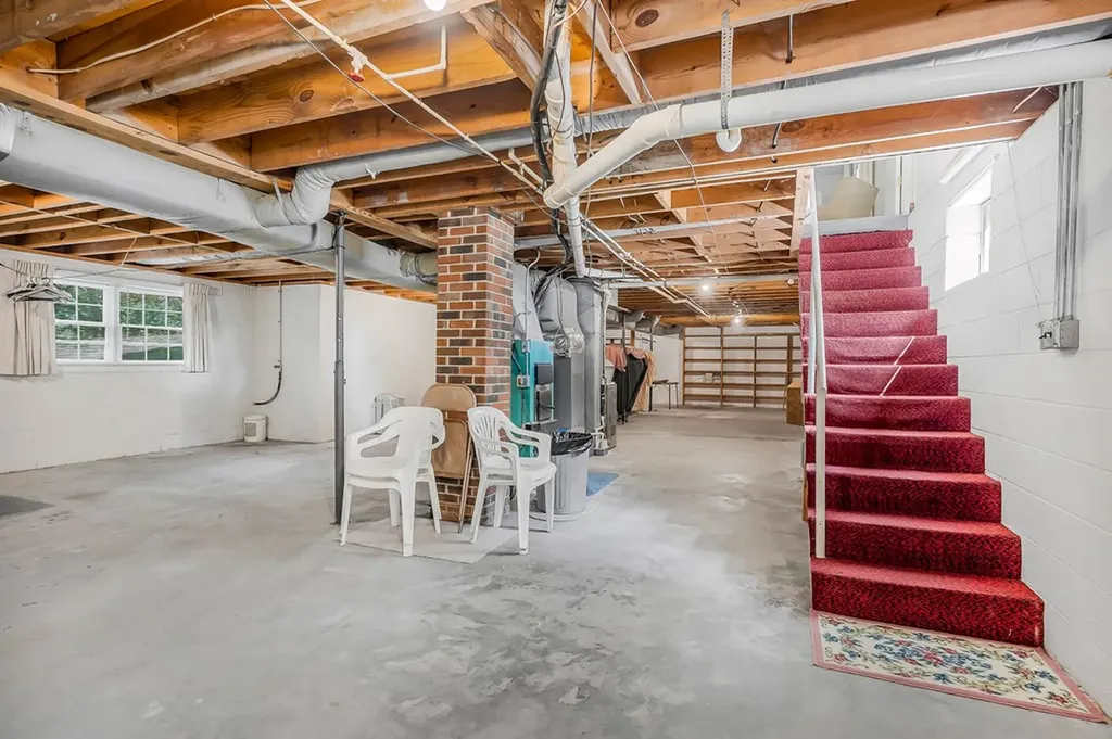 5036 Pendergrass Road Byrdstown TN 38549