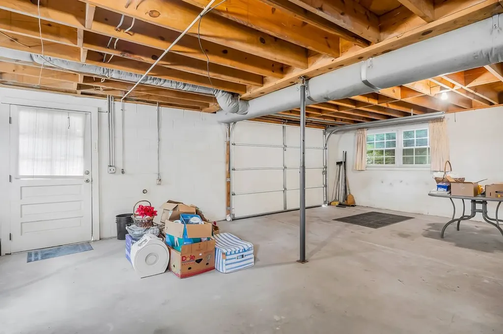 5036 Pendergrass Road Byrdstown TN 38549