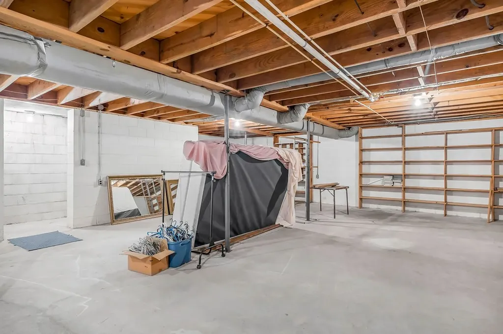 5036 Pendergrass Road Byrdstown TN 38549