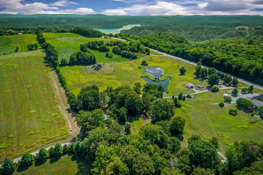 5036 Pendergrass Road Byrdstown TN 38549