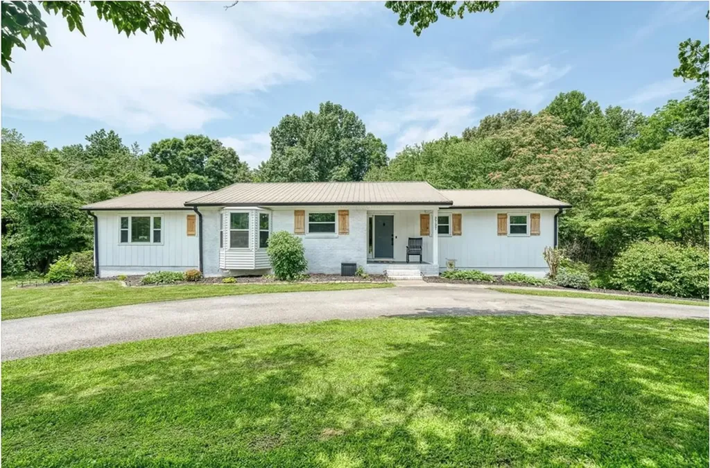 2727 Old Salem Drive Cookeville TN 38506-6437