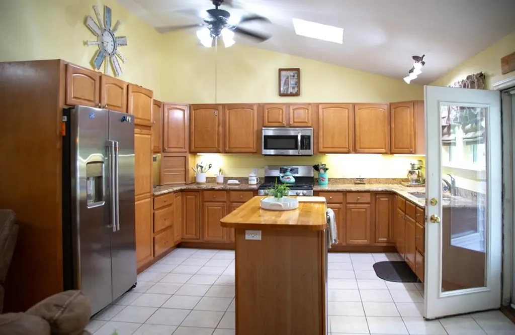 263 River Oaks Drive Sparta TN 38583