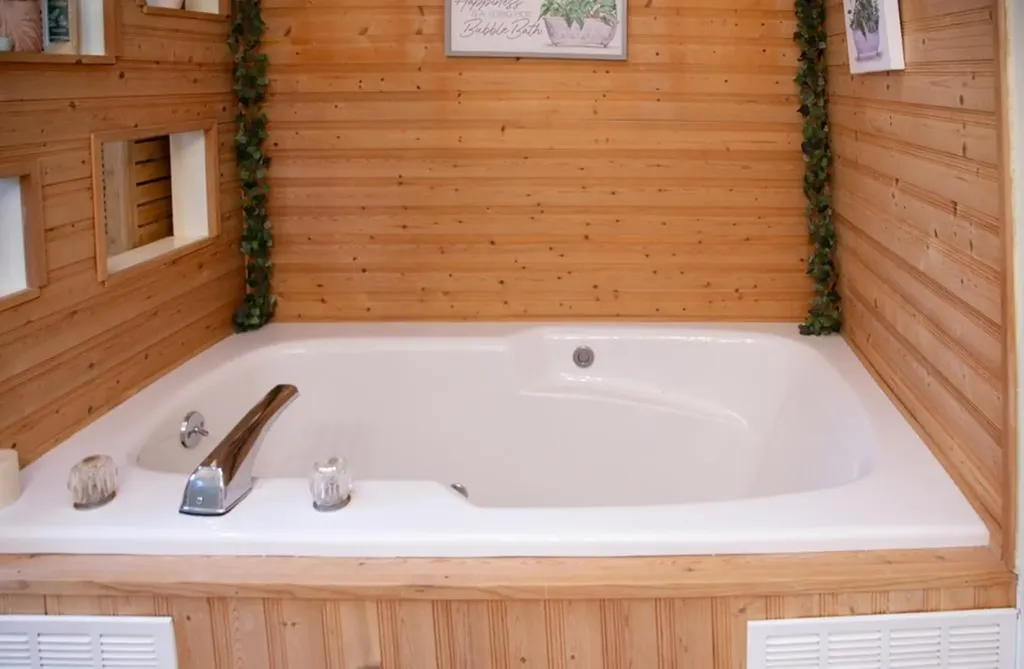 263 River Oaks Drive Sparta TN 38583