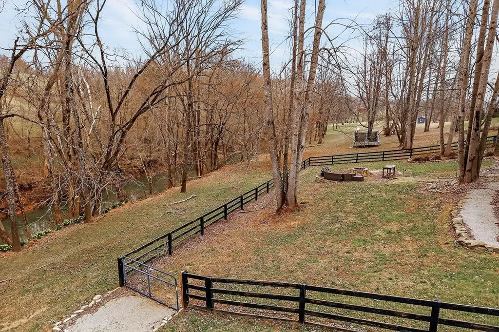 1220 Bob Bullock Road Cookeville TN 38506