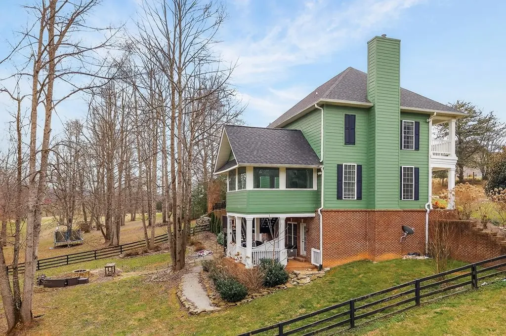 1220 Bob Bullock Road Cookeville TN 38506