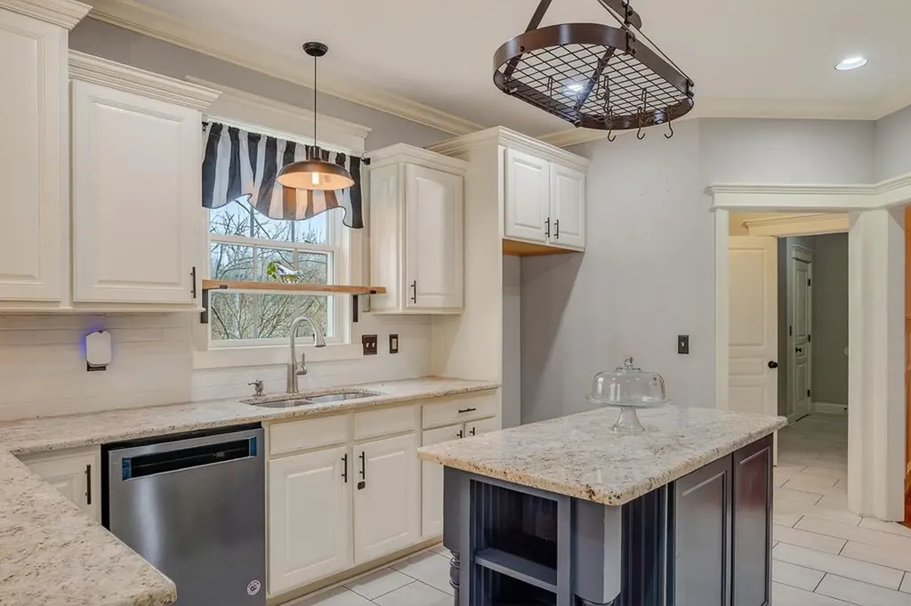 1220 Bob Bullock Road Cookeville TN 38506