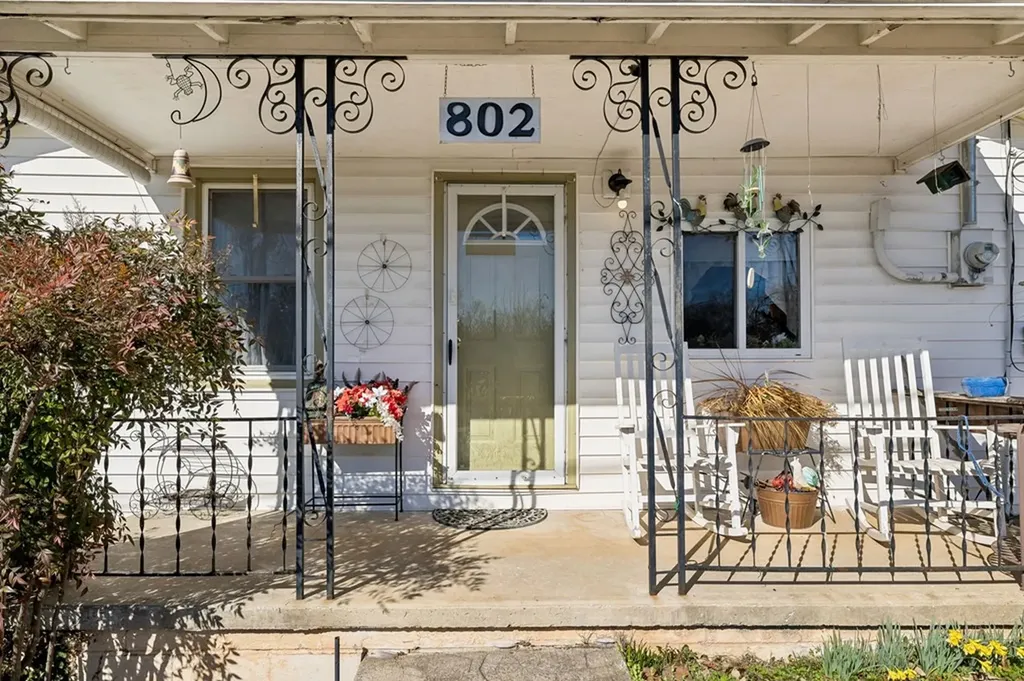 802 Water Street Livingston TN 38570