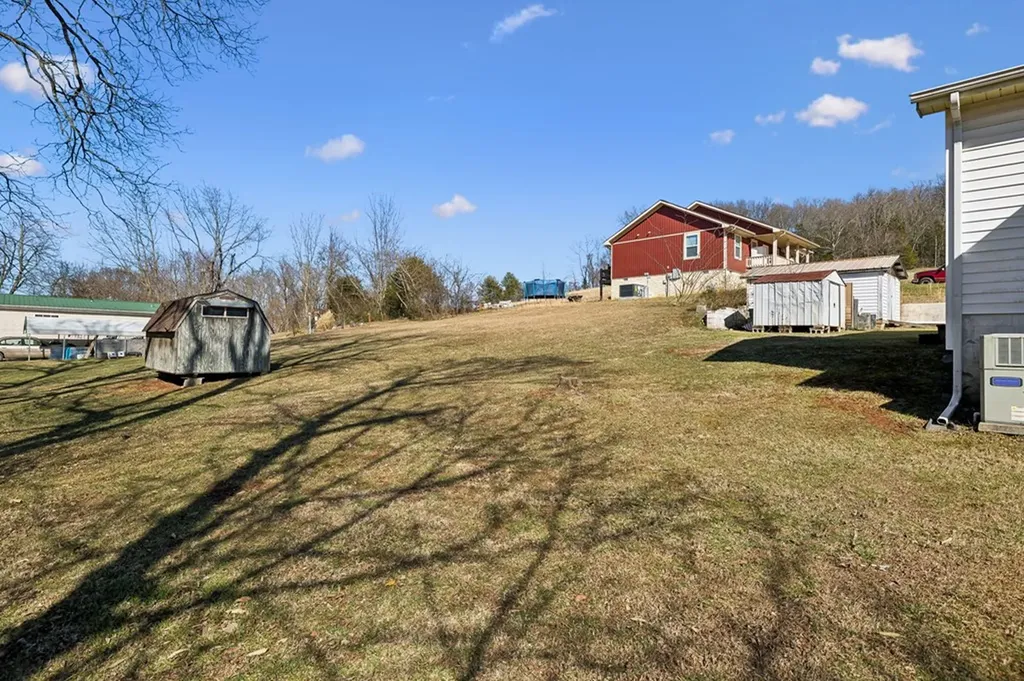 802 Water Street Livingston TN 38570