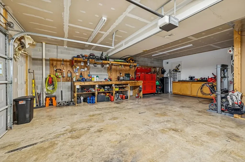 9200 Dobbs Cemetery Road Baxter TN 38544