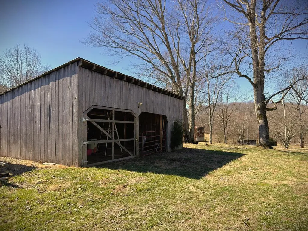 1152 Dogwalk Road Monroe TN 38573