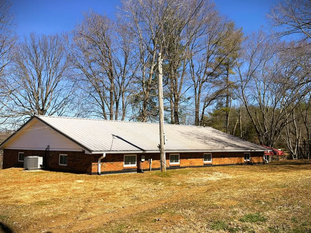 1152 Dogwalk Road Monroe TN 38573