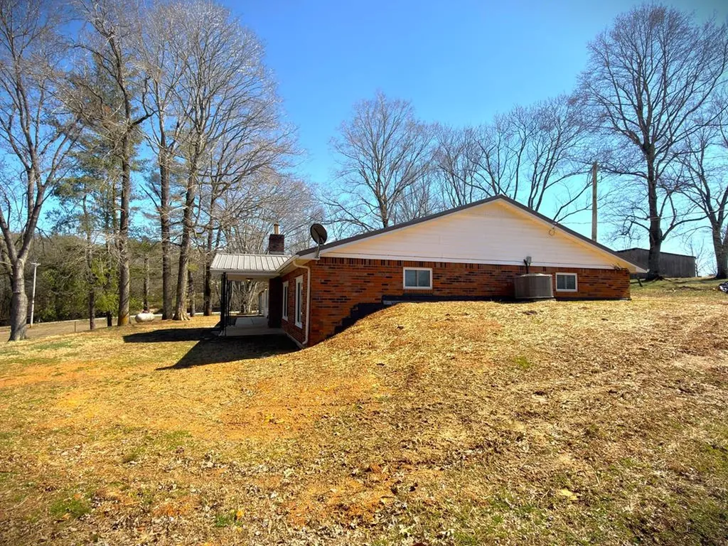 1152 Dogwalk Road Monroe TN 38573