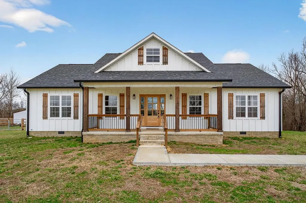 1667 Old Bon Air Road Sparta TN 38583