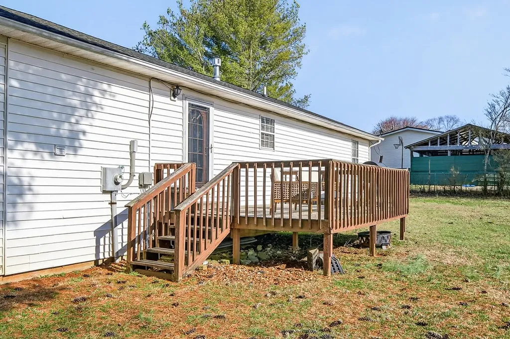 2015 Old Cookeville Sparta TN 38583