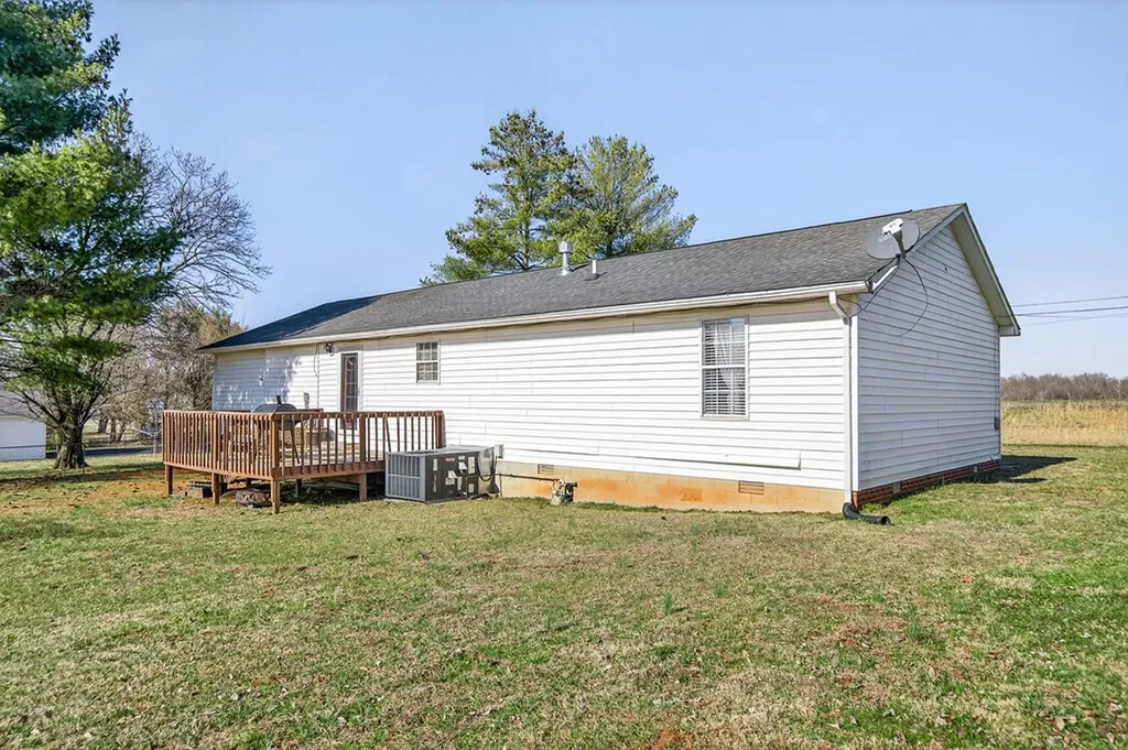 2015 Old Cookeville Sparta TN 38583
