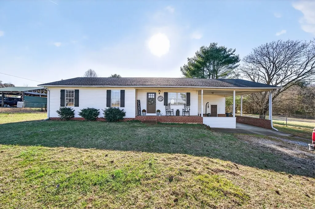 2015 Old Cookeville Sparta TN 38583