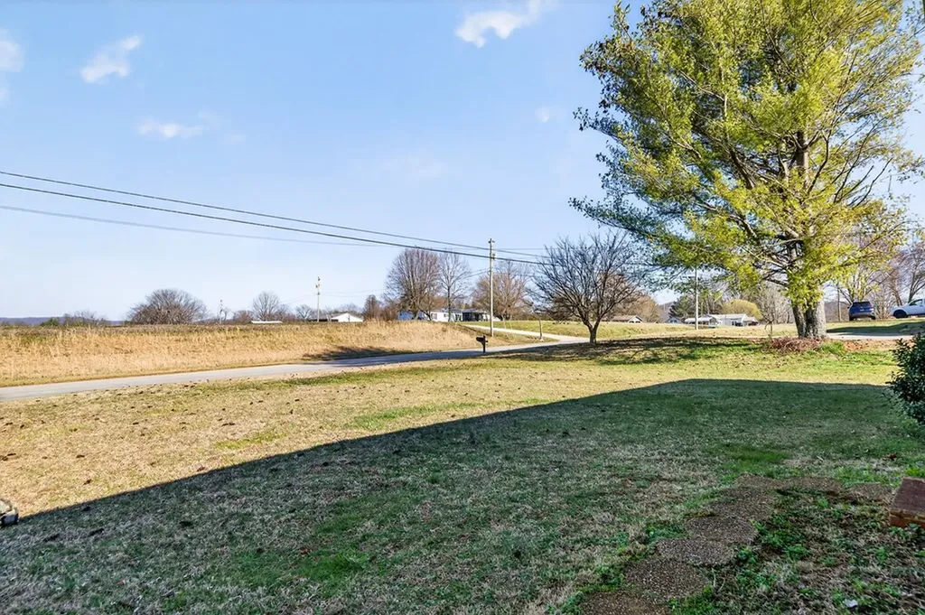 2015 Old Cookeville Sparta TN 38583