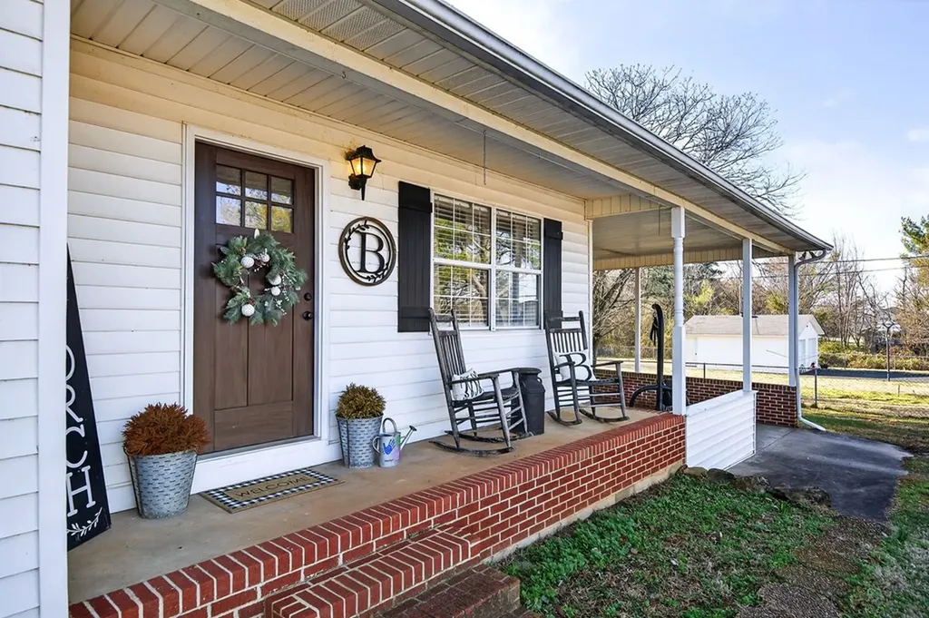 2015 Old Cookeville Sparta TN 38583