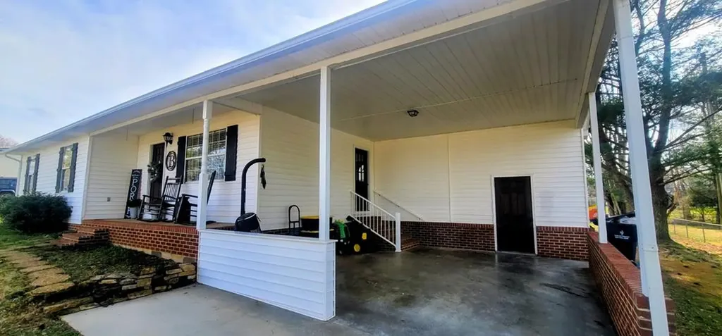 2015 Old Cookeville Sparta TN 38583