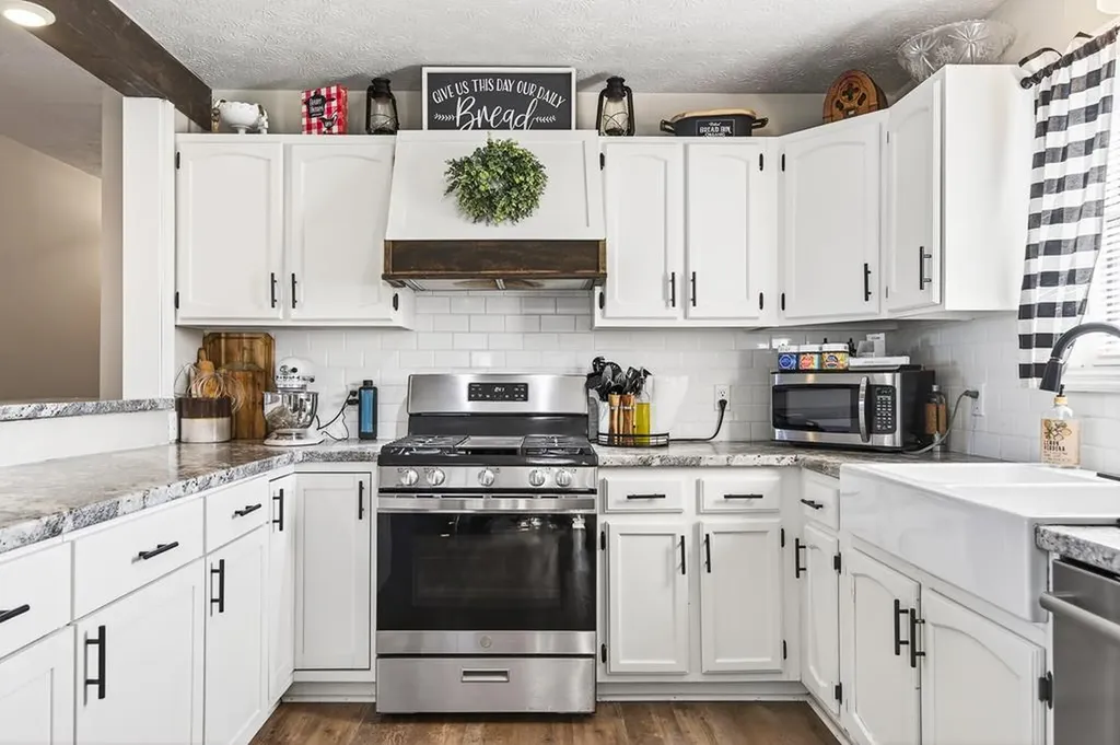 2015 Old Cookeville Sparta TN 38583