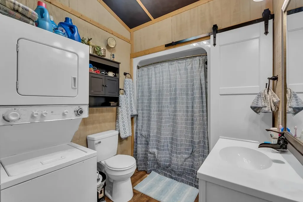 1742 Walter Stone Road Sparta TN 38583