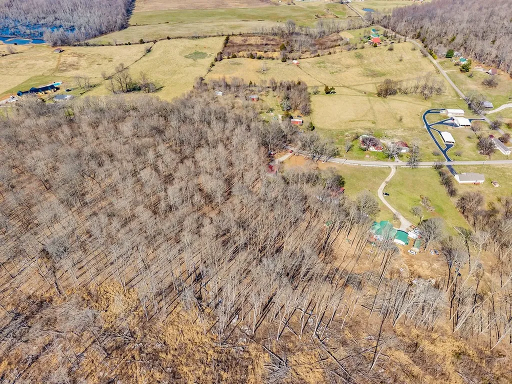 1742 Walter Stone Road Sparta TN 38583