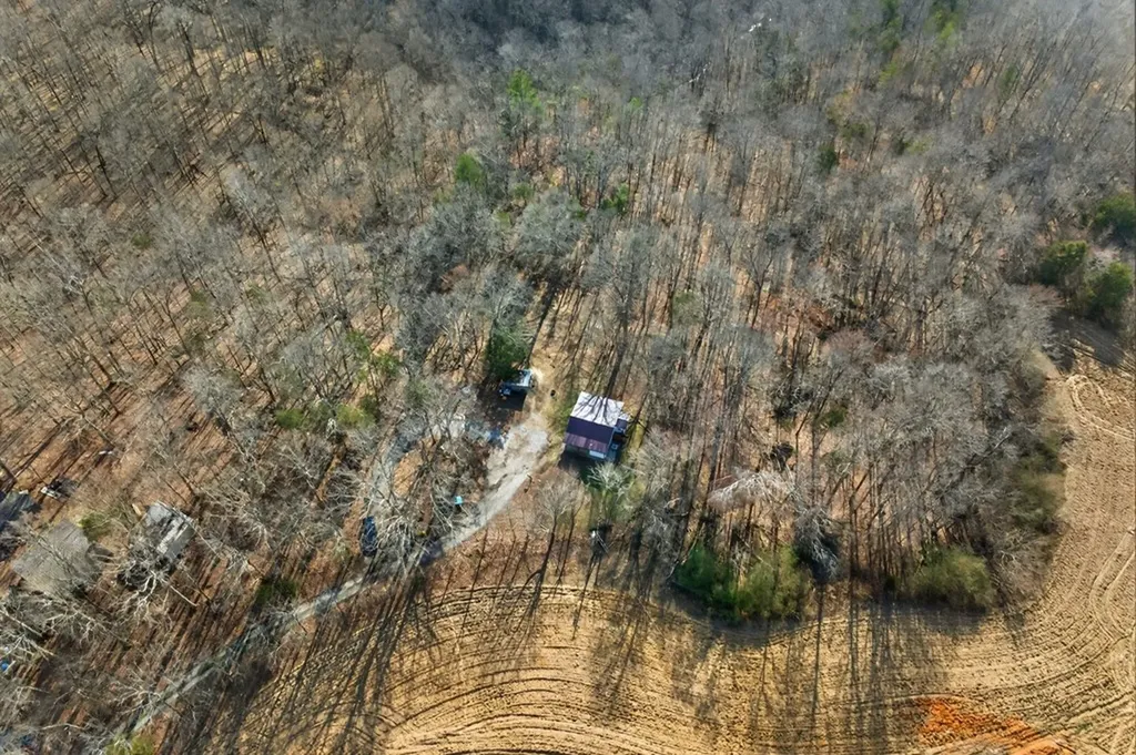 9024 Barnes Ridge Road Monroe TN 38573