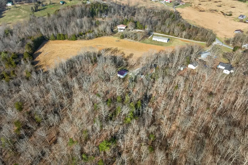 9024 Barnes Ridge Road Monroe TN 38573