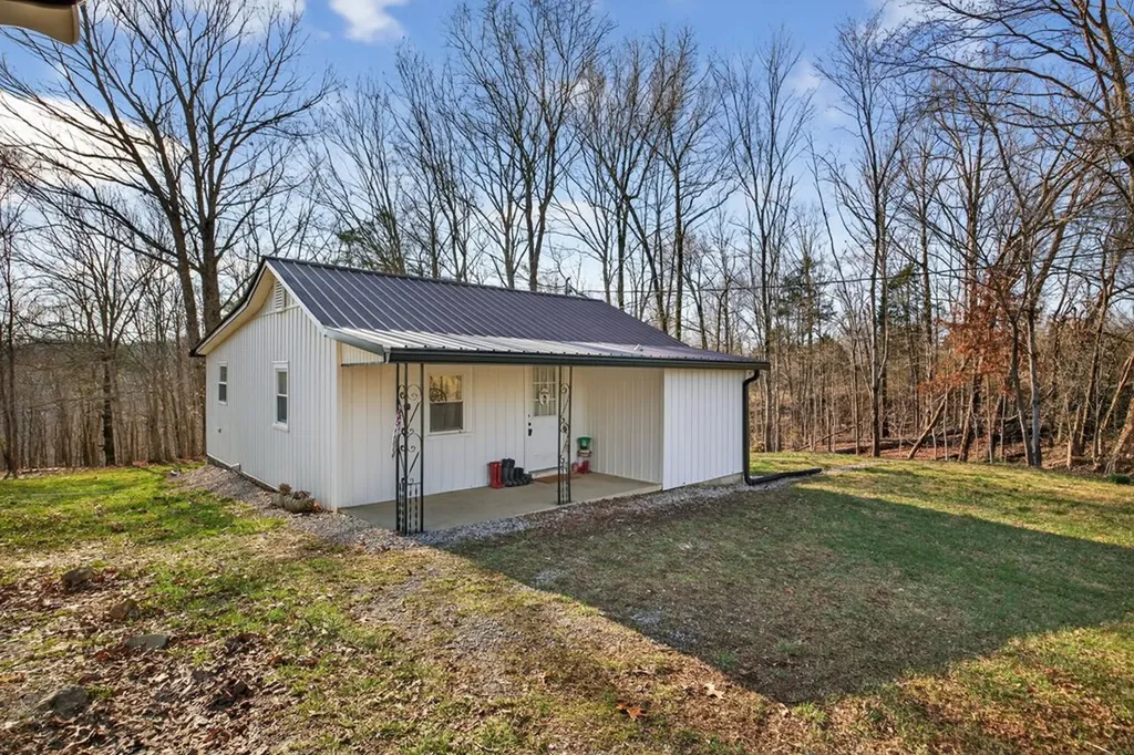 9024 Barnes Ridge Road Monroe TN 38573