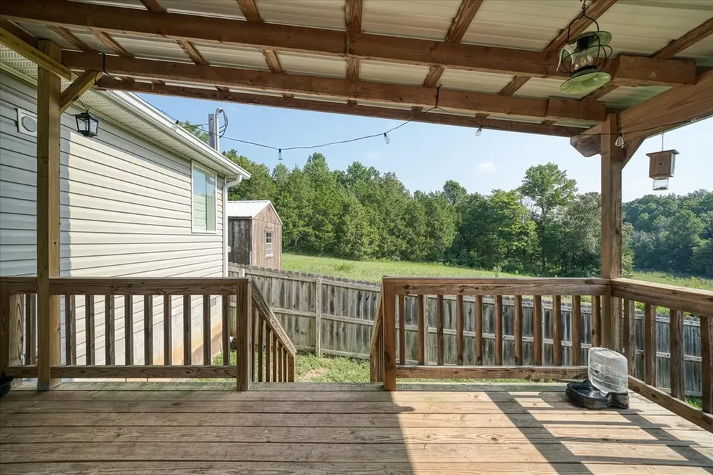 330 Griffintown Sparta TN 38583
