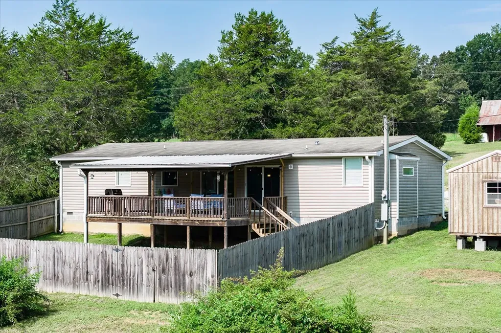 330 Griffintown Sparta TN 38583