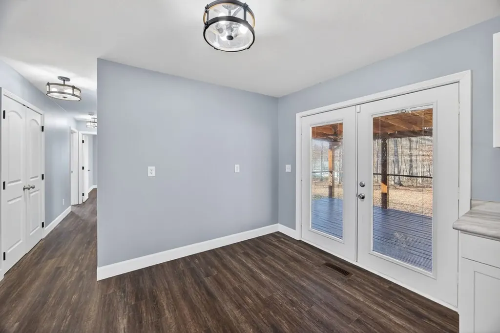 1112 N Shady Lane Clarkrange TN 38553