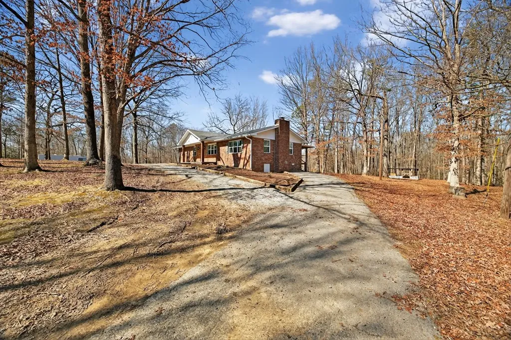 1112 N Shady Lane Clarkrange TN 38553