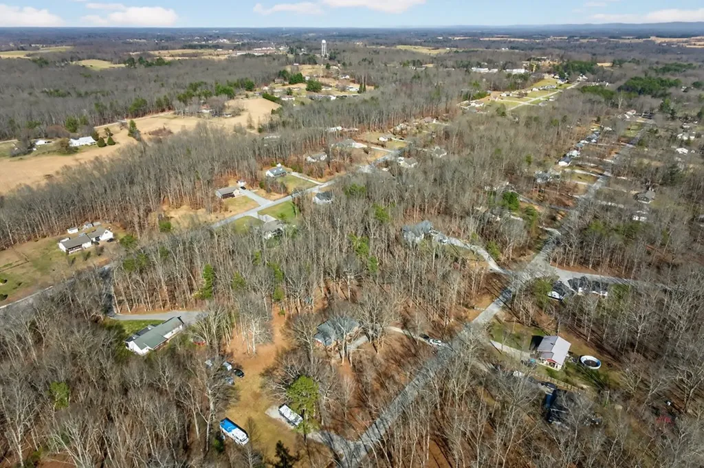 1112 N Shady Lane Clarkrange TN 38553