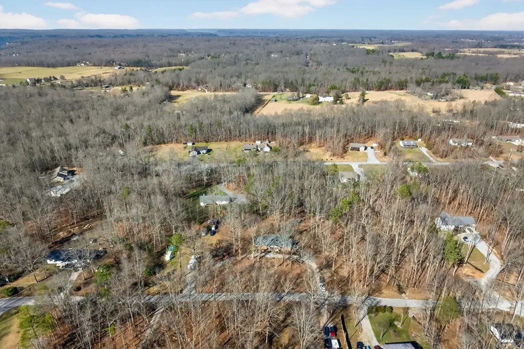 1112 N Shady Lane Clarkrange TN 38553