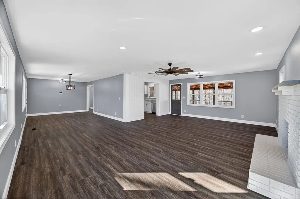 1112 N Shady Lane Clarkrange TN 38553