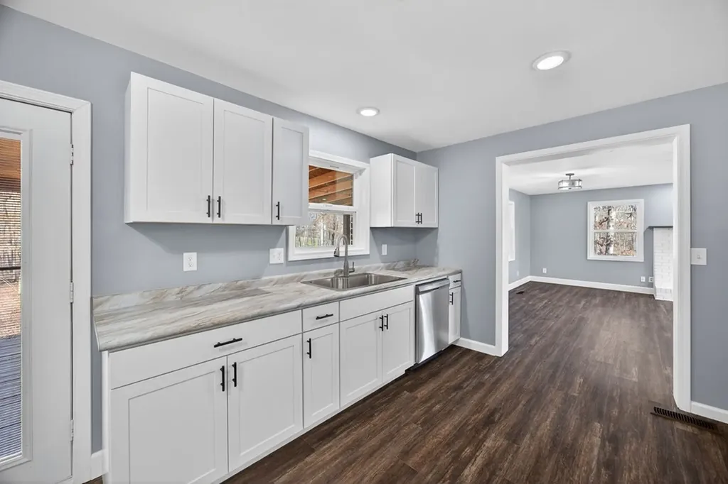 1112 N Shady Lane Clarkrange TN 38553