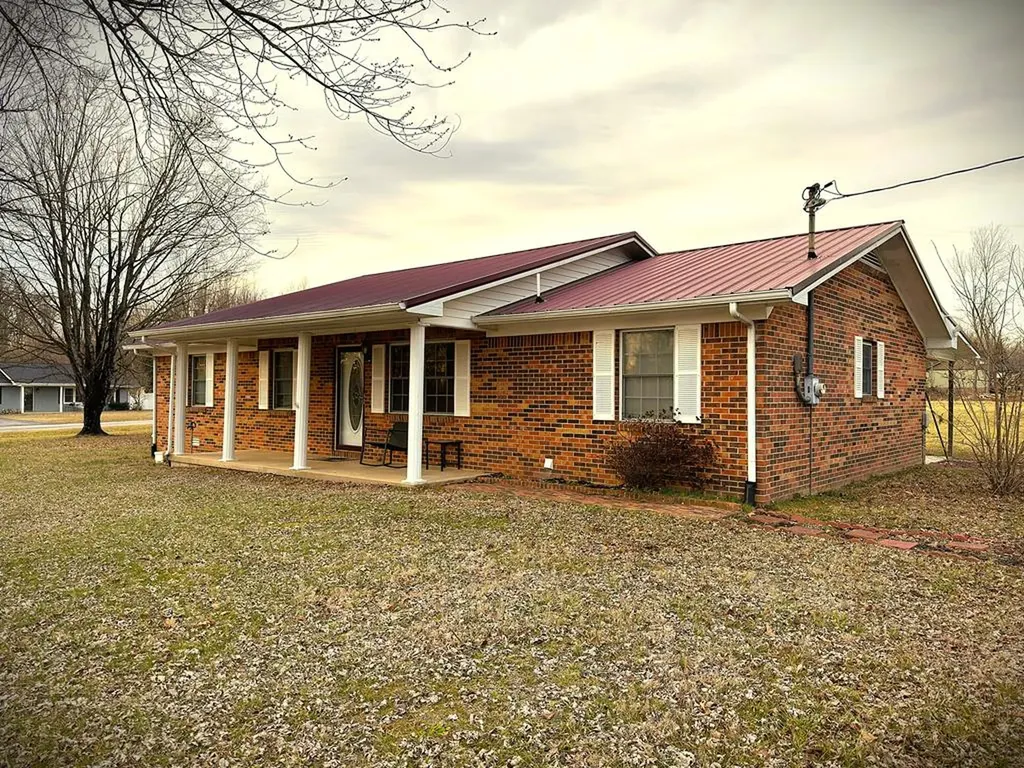 212 Austin Circle Livingston TN 38570