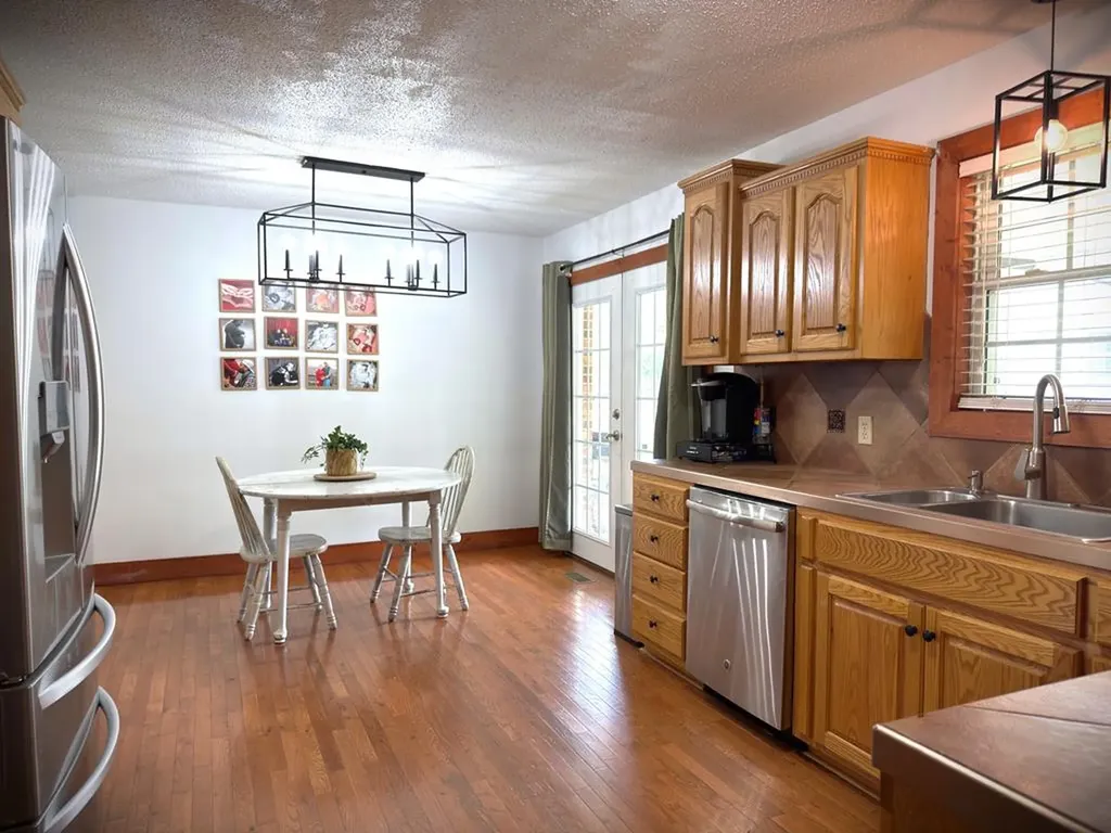 212 Austin Circle Livingston TN 38570