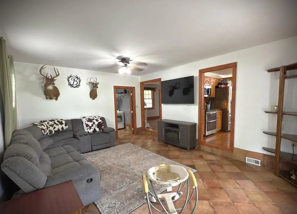 212 Austin Circle Livingston TN 38570