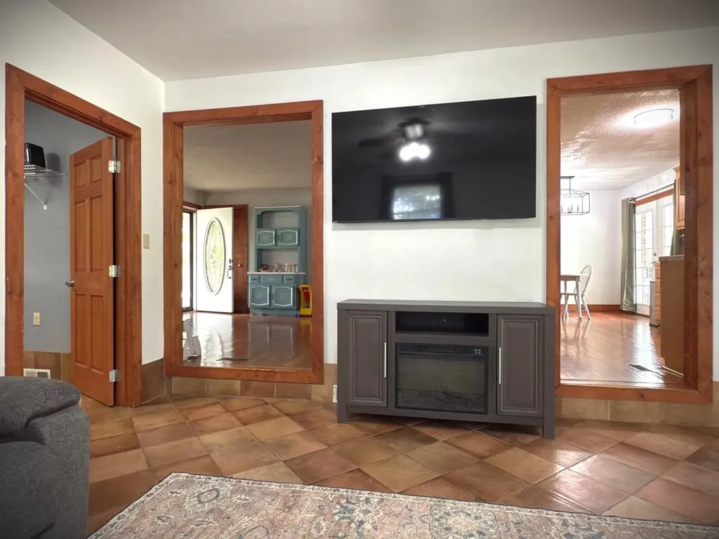 212 Austin Circle Livingston TN 38570