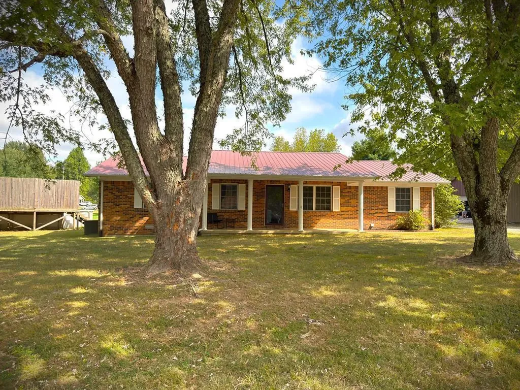 212 Austin Circle Livingston TN 38570