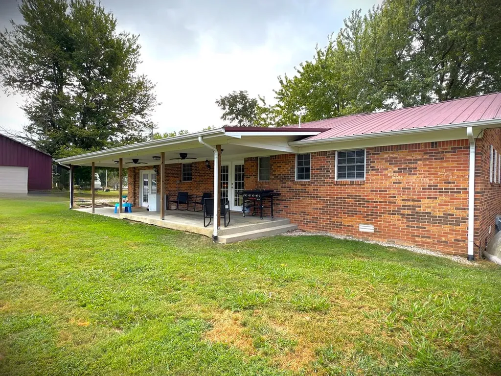 212 Austin Circle Livingston TN 38570