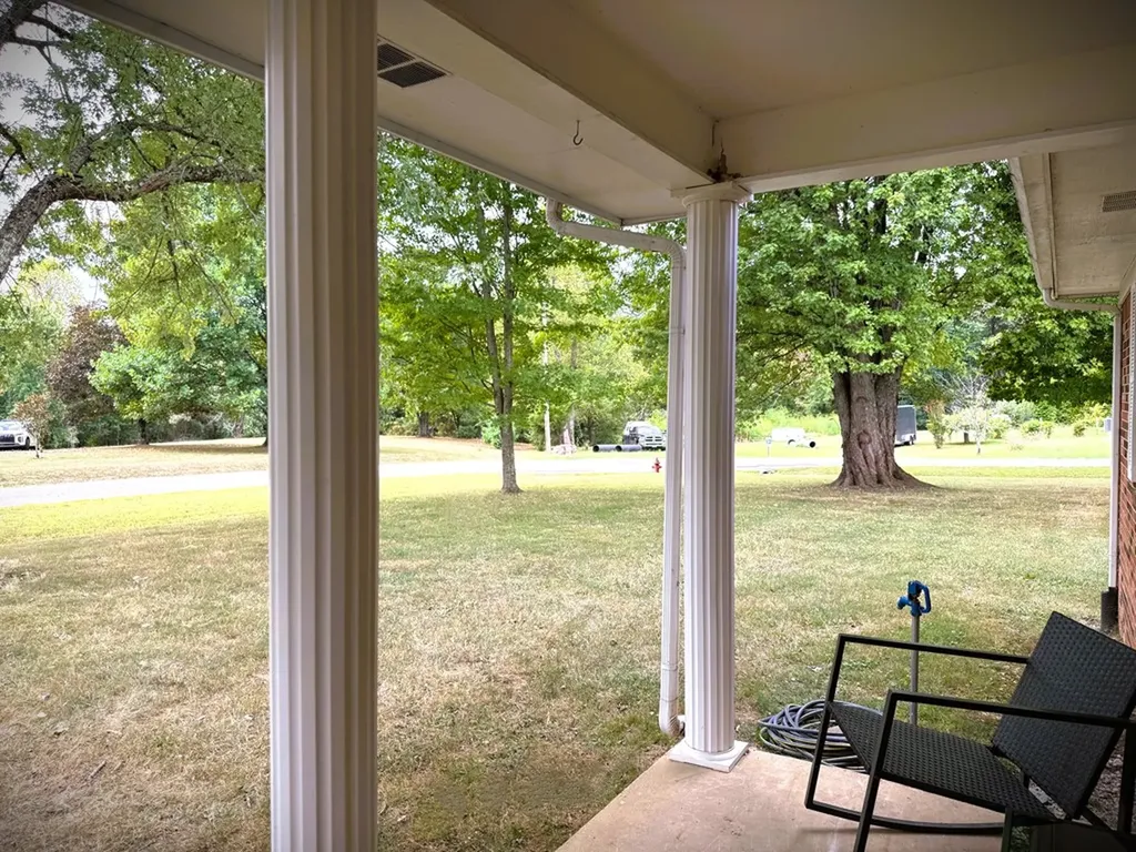 212 Austin Circle Livingston TN 38570