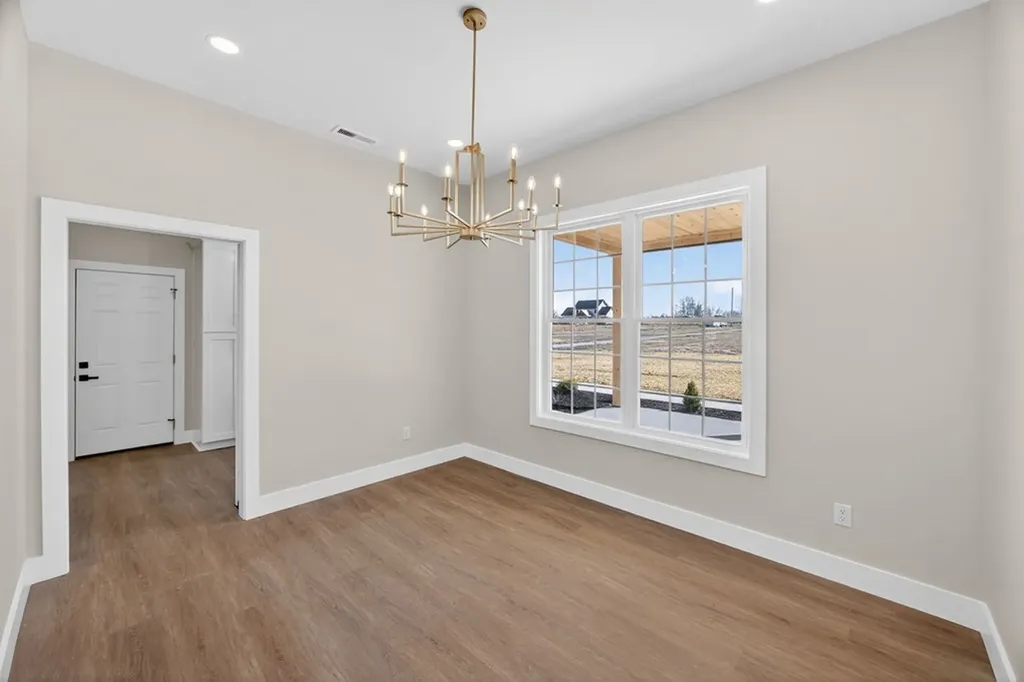 515 Heather Heights Bradyville TN 37026