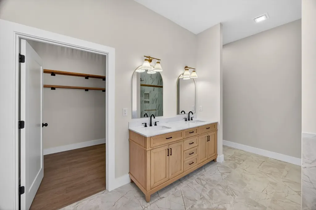 515 Heather Heights Bradyville TN 37026